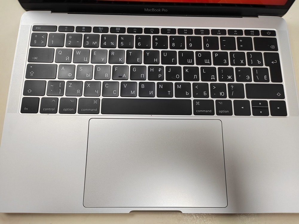 Ноутбук Apple MacBook Pro (13 дюймов,  два порта Thunderbolt 3,2017) A1708