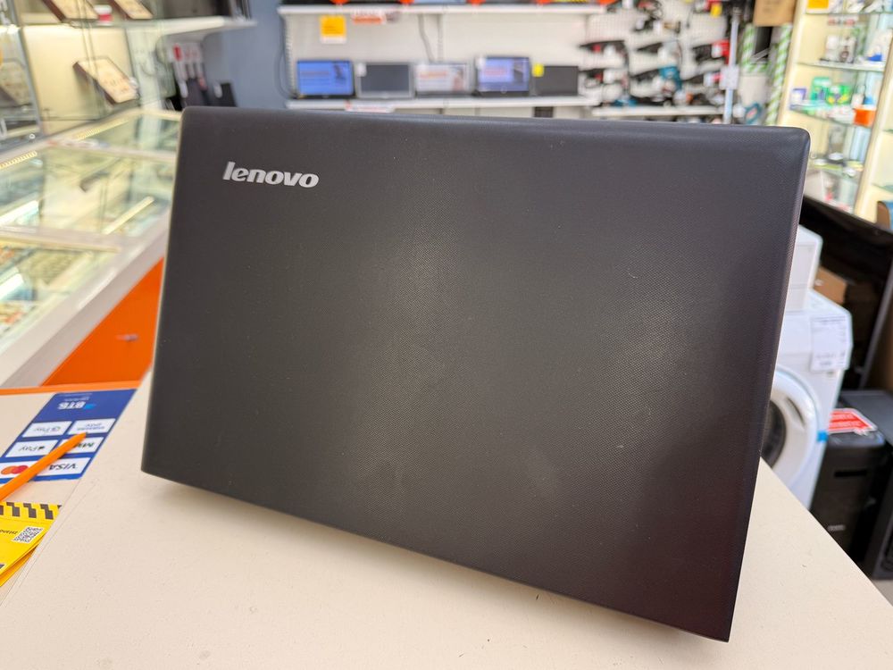Ноутбук Lenovo; Pentium CPU 000, Intel UHD Graphics, 4 Гб, Нет, 400 Гб