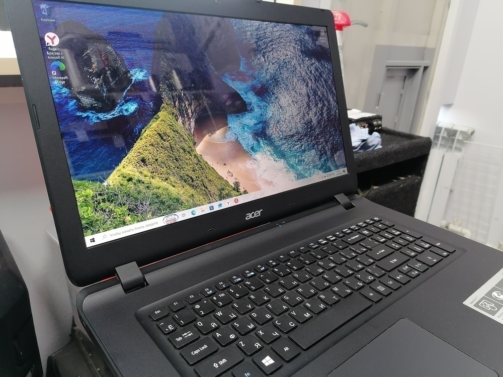 Ноутбук Acer; Pentium N4200, Intel UHD Graphics, 4 Гб, Нет, 500 Гб