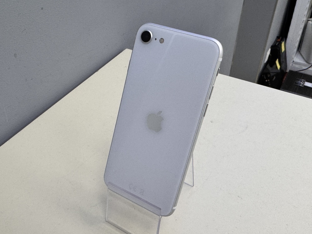 Смартфон Apple iPhone SE 2020 128Gb