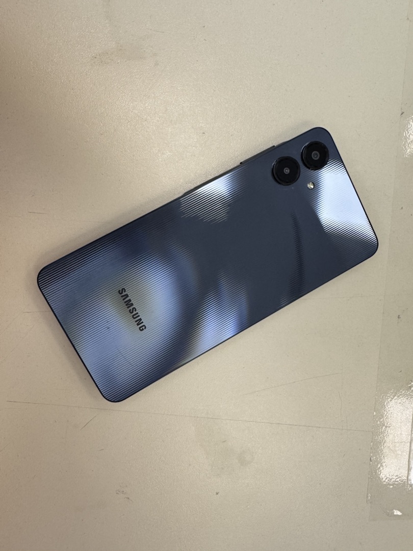 Смартфон Samsung Galaxy A06 4/64