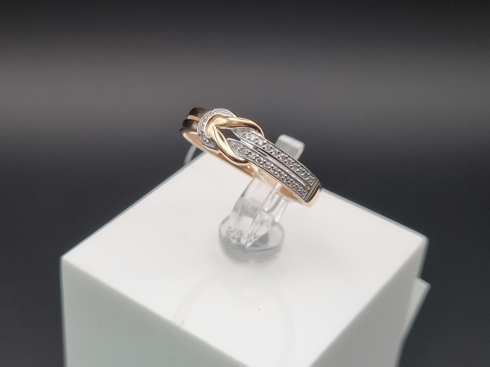 КОЛЬЦО С КАМНЯМИ (Au 585)