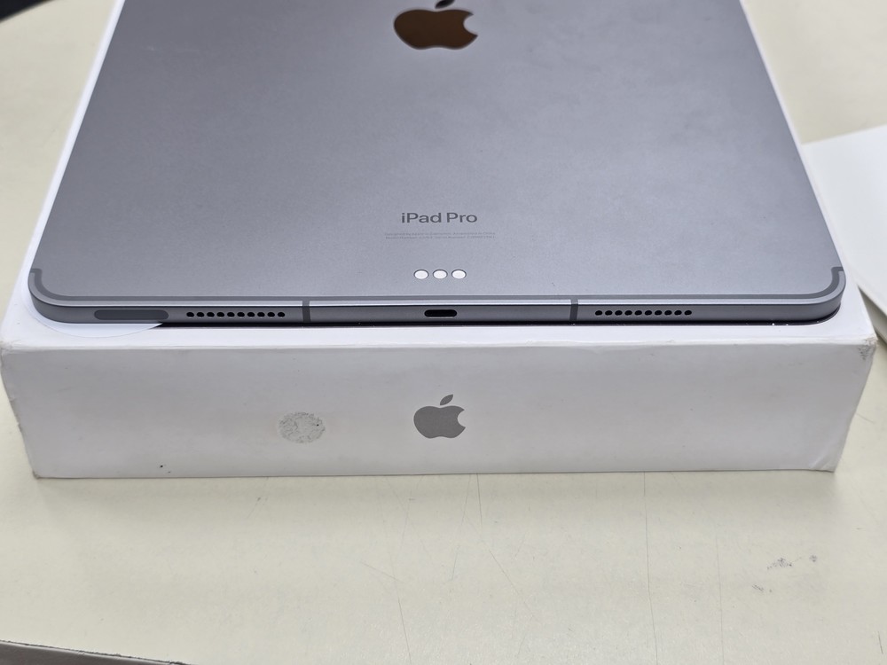 Планшет Apple iPad Pro 256ГБ(12,9 д.6-го пок.M2)2022/A2764/A2437/A2766 (Wi-Fi + Cellular)