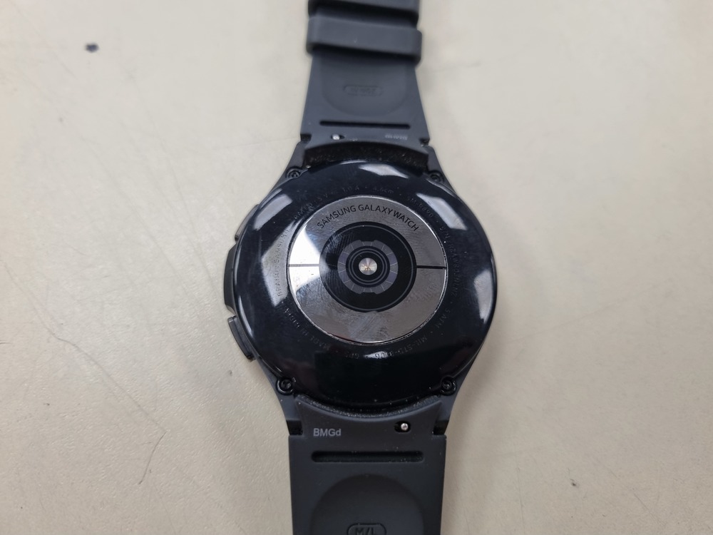 Смарт-часы Samsung Galaxy Watch 4 46mm