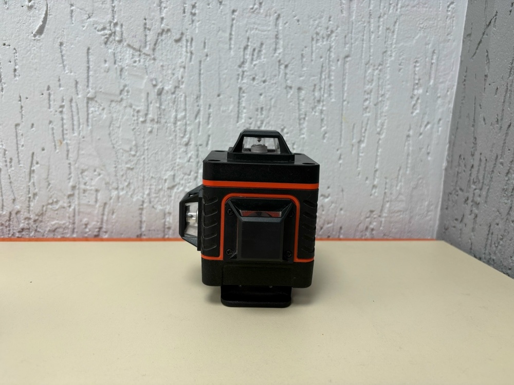 НИВЕЛИР Hilda 4D;