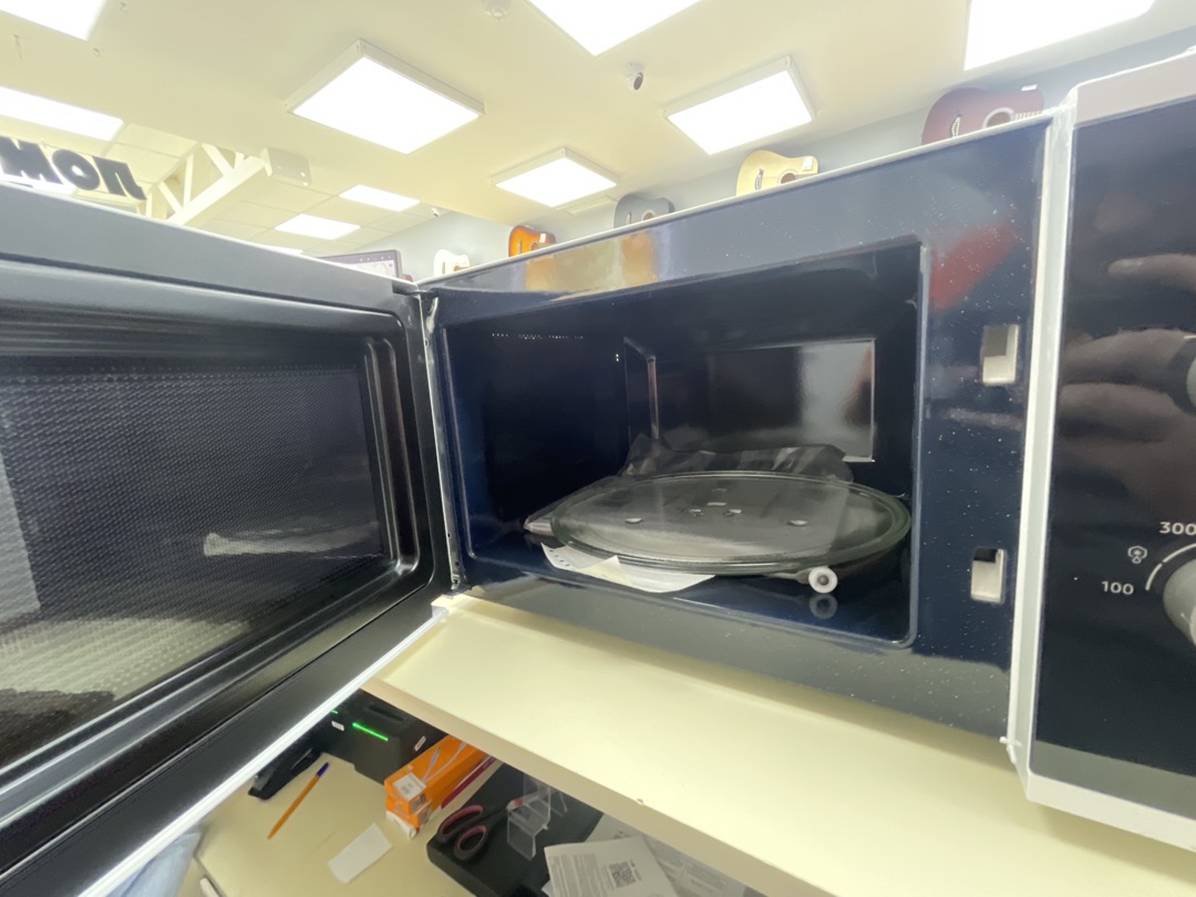 Микроволновая печь Samsung MS23K3614AW/BW