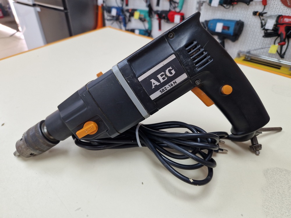 Дрель-ударная AEG SB2-16N