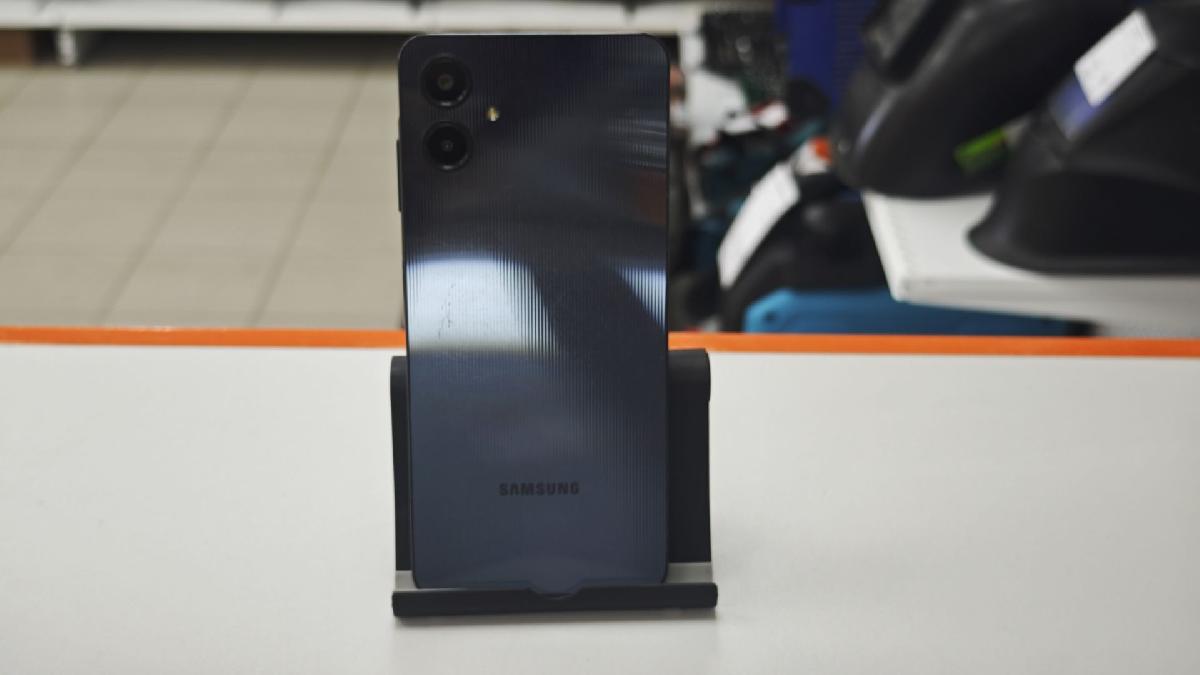 Смартфон Samsung Galaxy A06 4/128