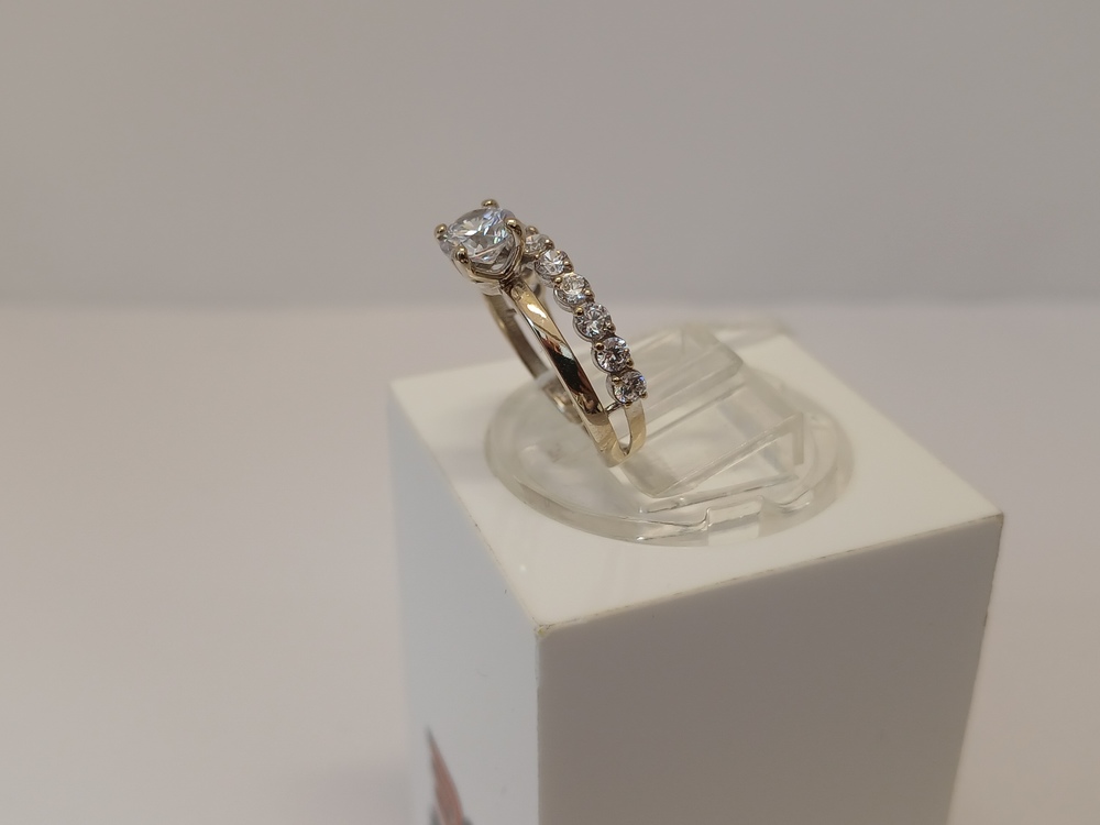 КОЛКМИ585 КОЛЬЦО С КАМНЯМИ (Au 585)