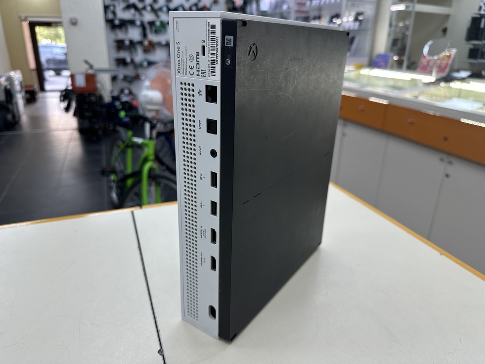 Игровая приставка Xbox One S 1TB