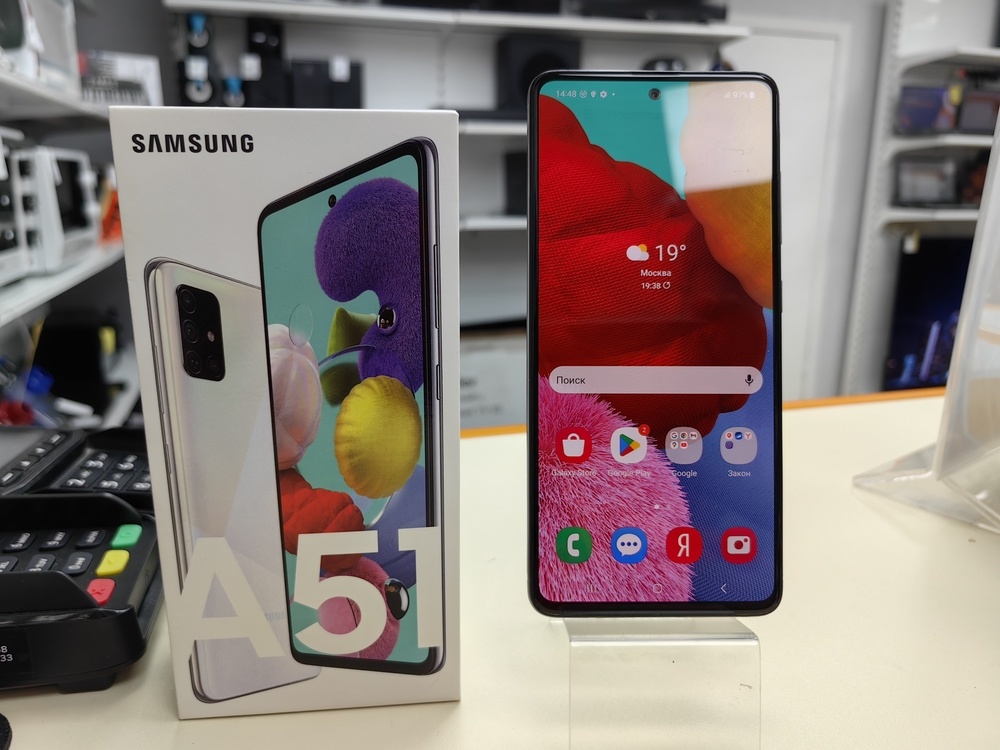 Смартфон Samsung Galaxy A51 4/64