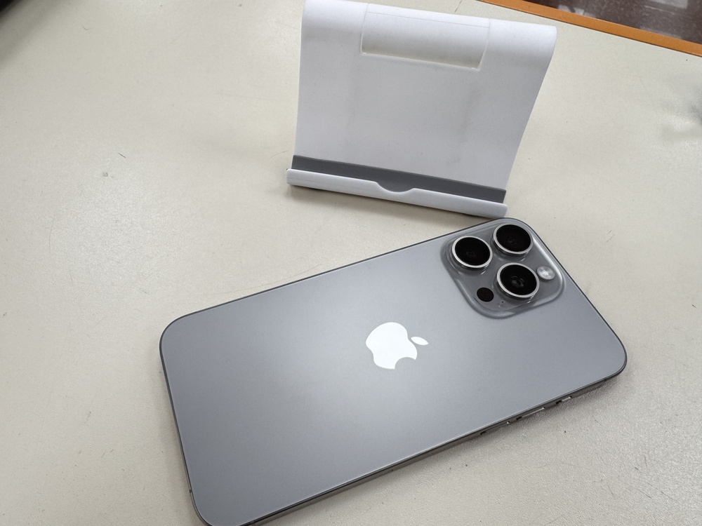 Смартфон Apple iPhone 15 Pro Max 256Gb
