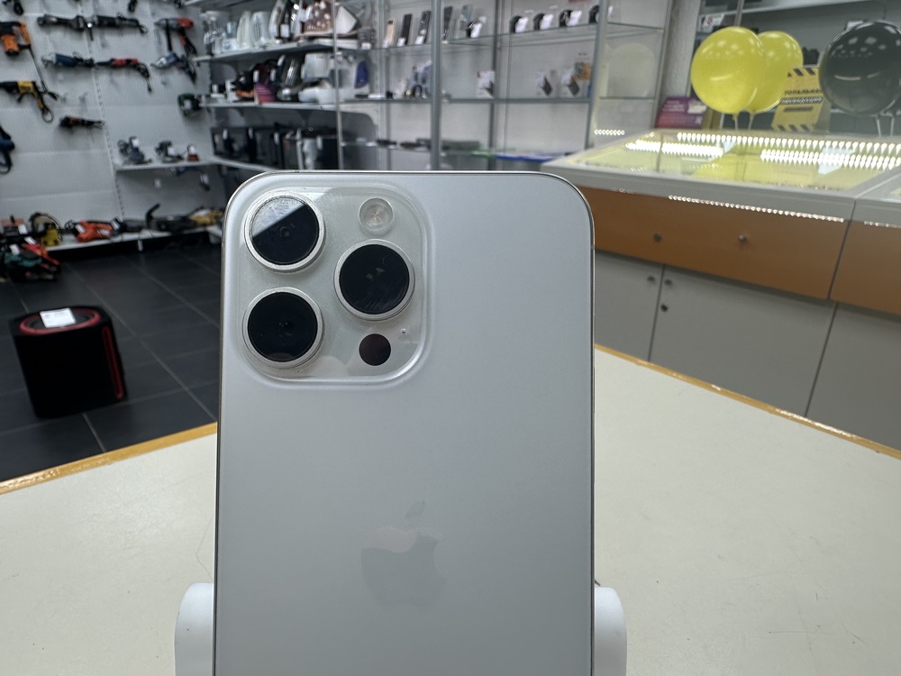 Смартфон Apple iPhone 15 Pro Max 256Gb
