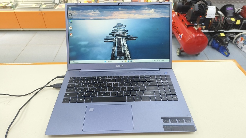 Ноутбук Dexp Atlas; Core i3-1215U, Intel UHD Graphics, 8 Гб, 250 Гб, Нет