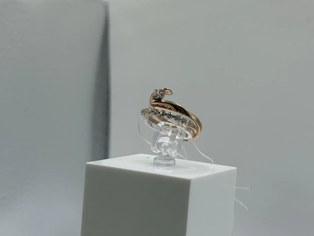 КОЛЬЦО С КАМНЯМИ (Au 585)