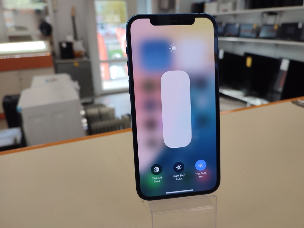 Смартфон Apple iPhone 12 64Gb