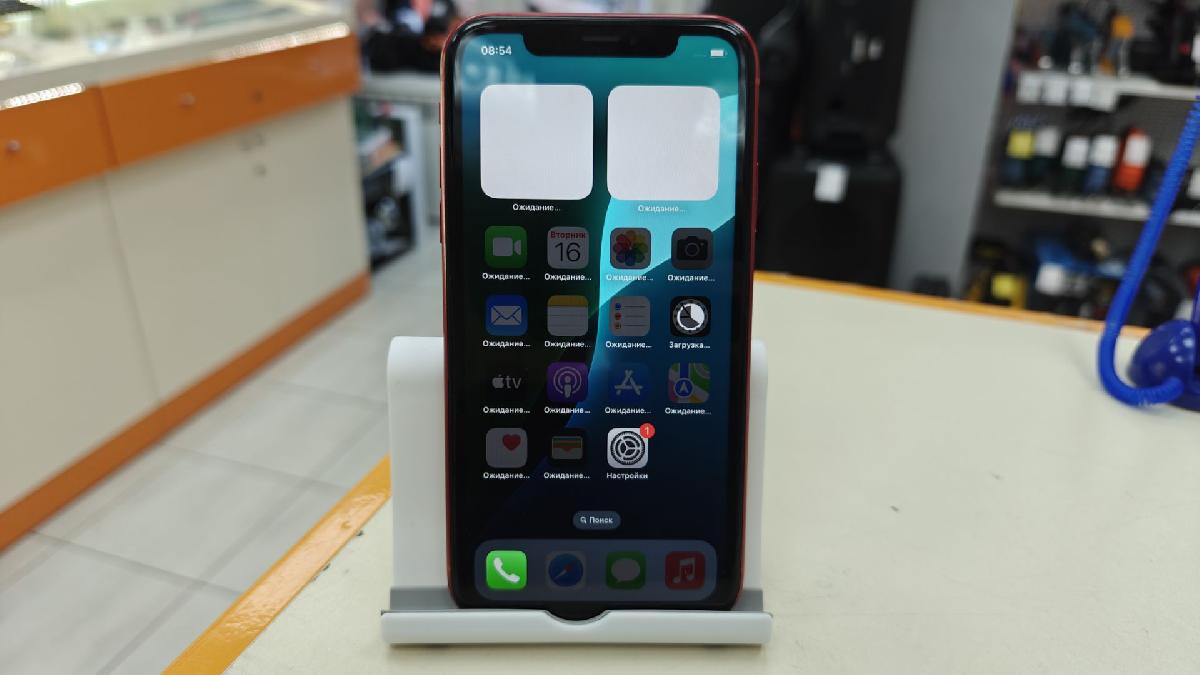 Смартфон Apple iPhone 11 64Gb