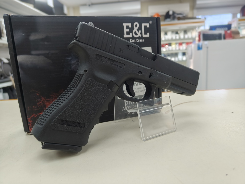 Пистолет пневматический Glock 18C