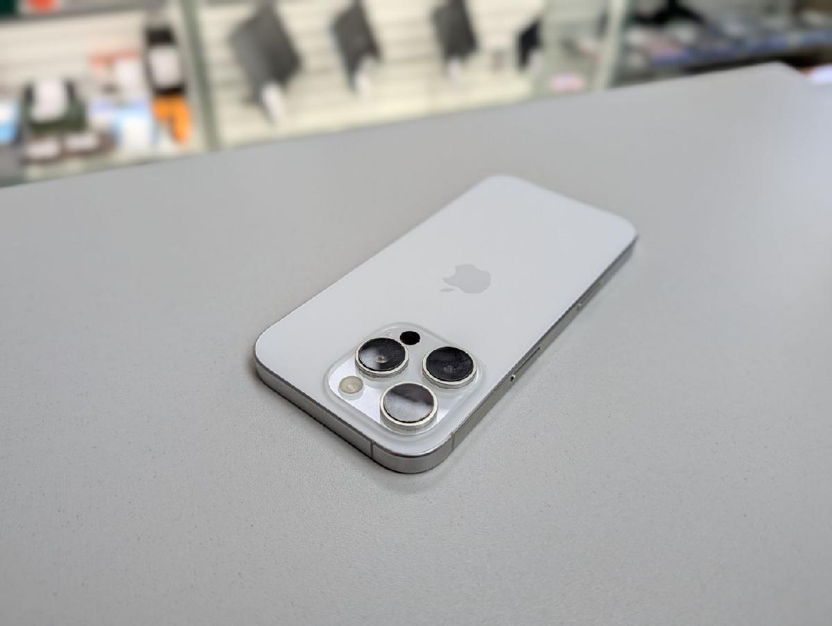 Смартфон Apple Iphone 16 Pro 256Gb