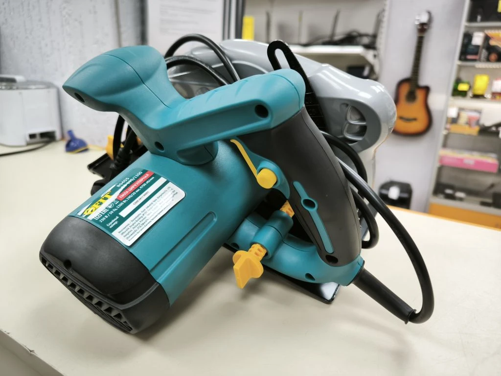 Дисковая пила FIT CS-190/1300