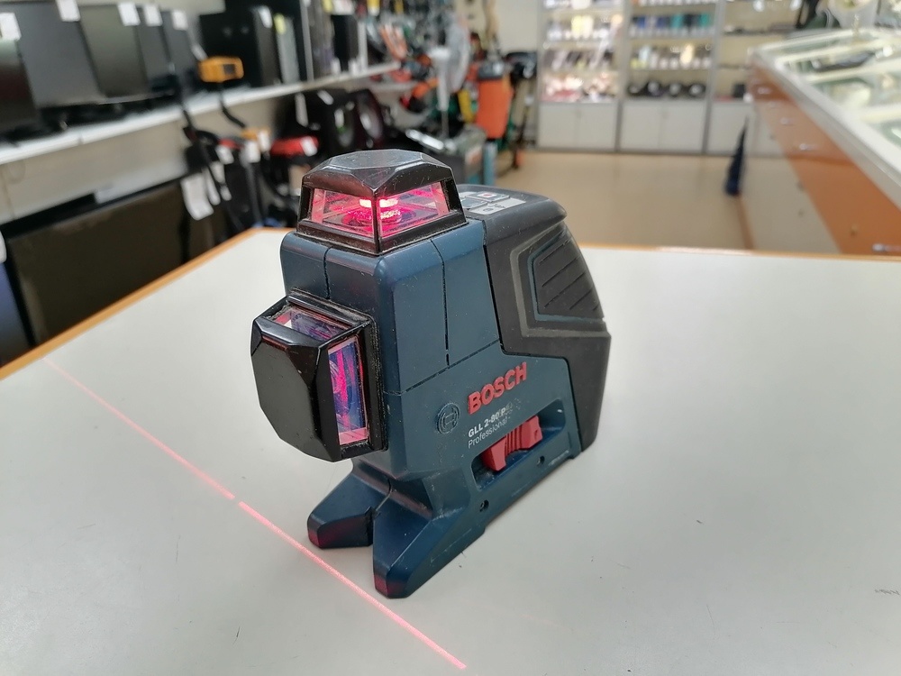 НИВЕЛИР BOSCH GLL 2-80 P