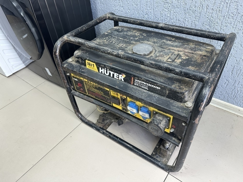 Бензогенератор Huter DY11000LX