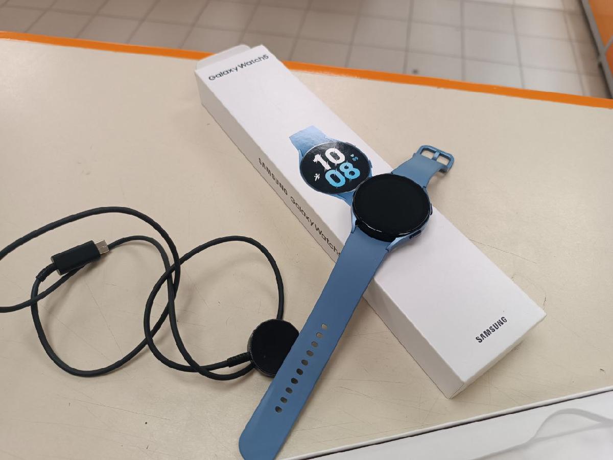 Смарт-часы Samsung Galaxy Watch 5 44mm