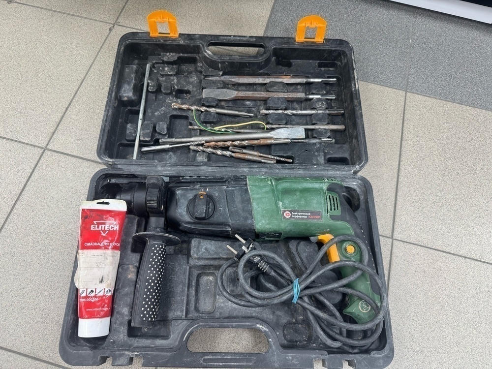 Перфоратор Калибр ЭП-800/30