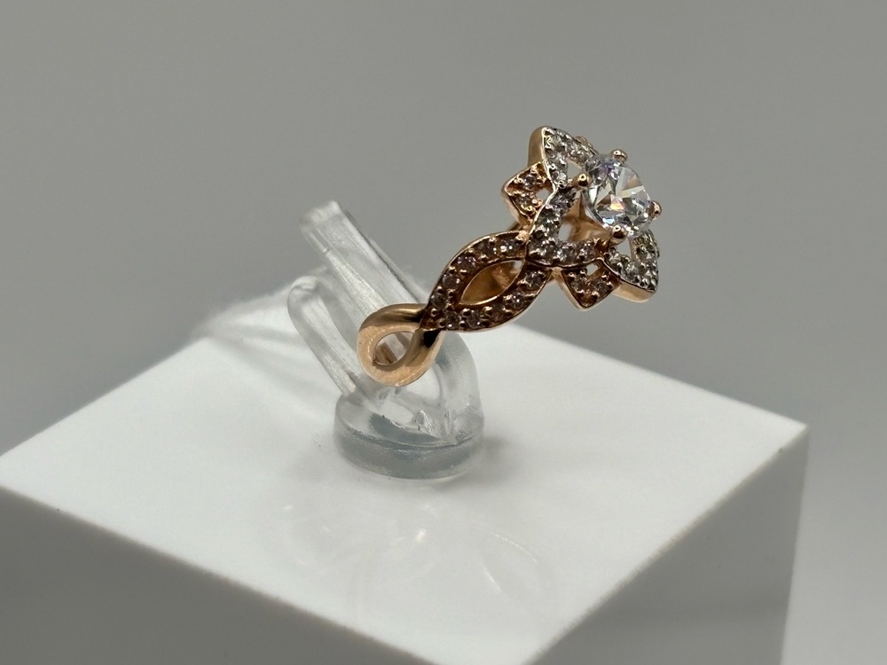 КОЛКМИ585 КОЛЬЦО С КАМНЯМИ (Au 585)