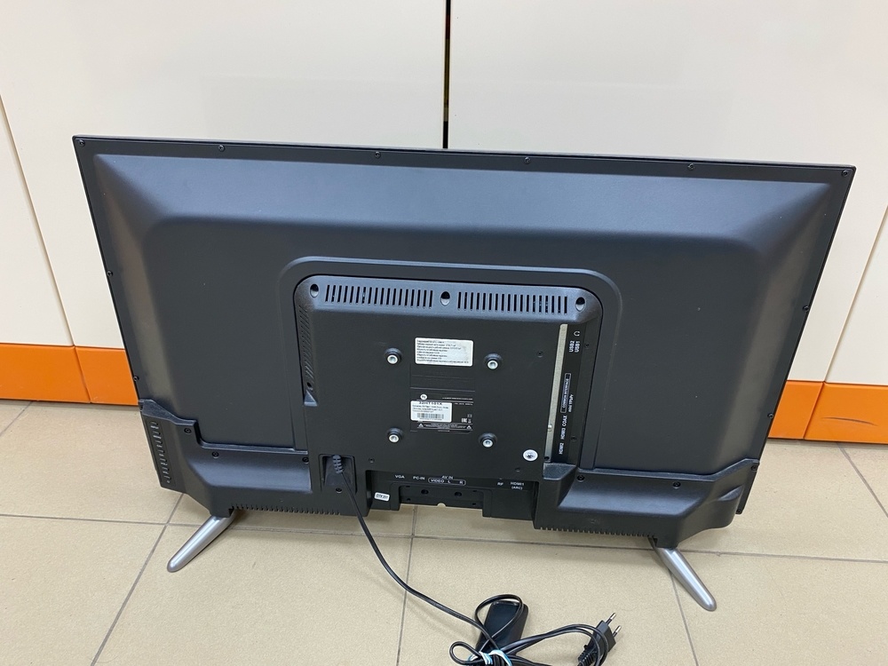 LED Телевизор HI 32HT101X