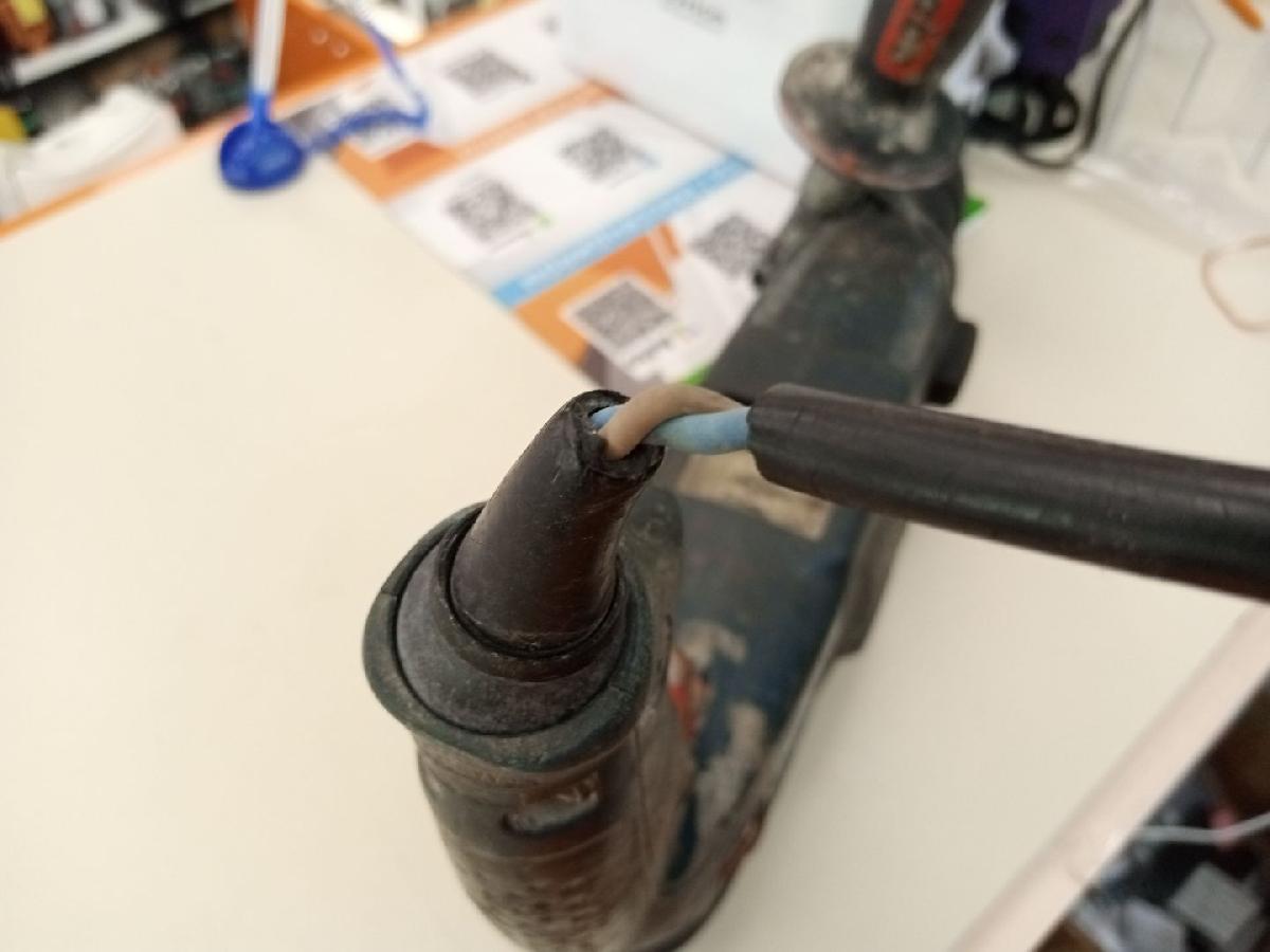 Перфоратор Bosch 2-26DRE