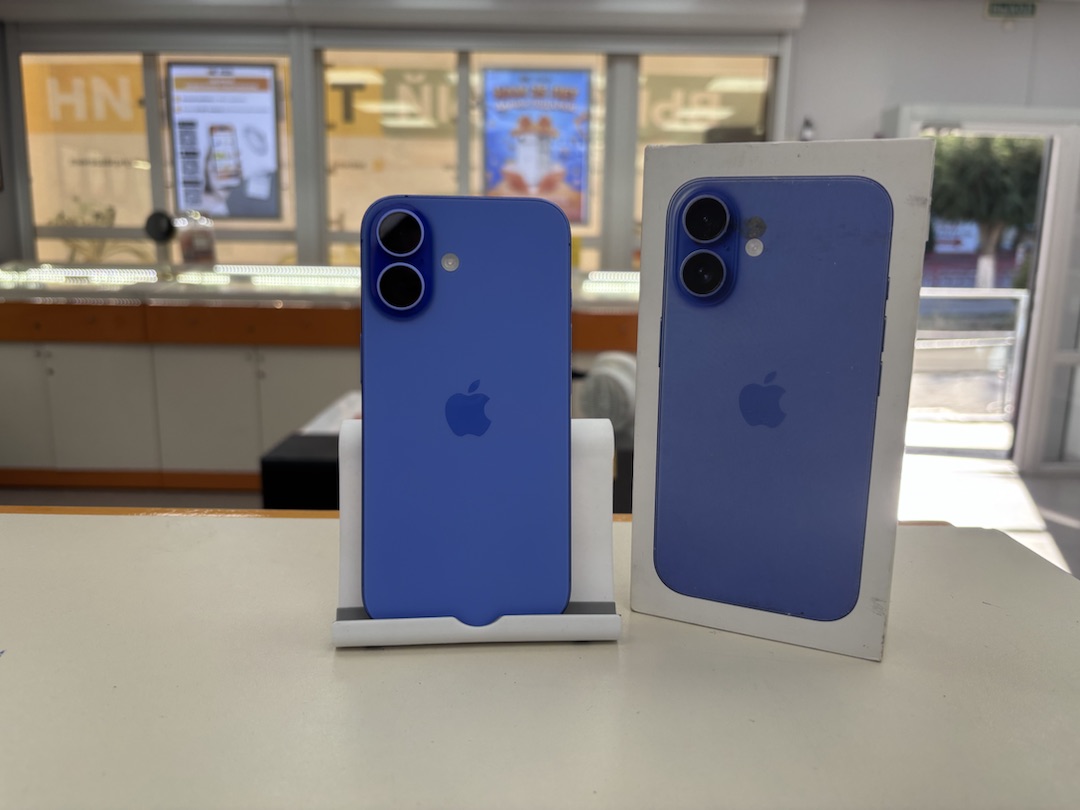 Смартфон Apple Iphone 16 128Gb