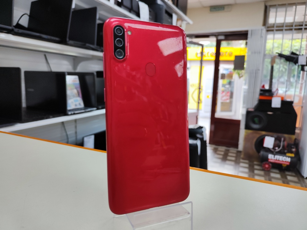 Смартфон Samsung Galaxy A11 2/32