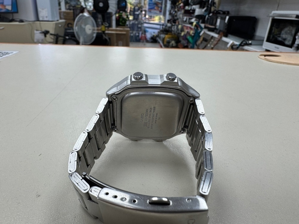 Часы наручные Casio AE-1200WH