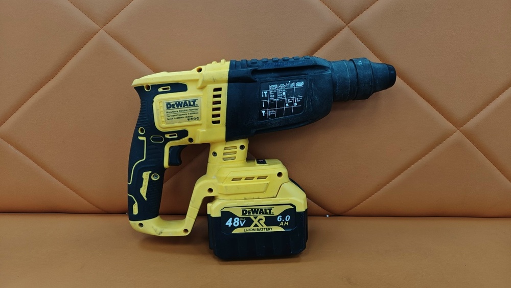 Перфоратор Dewalt D25003