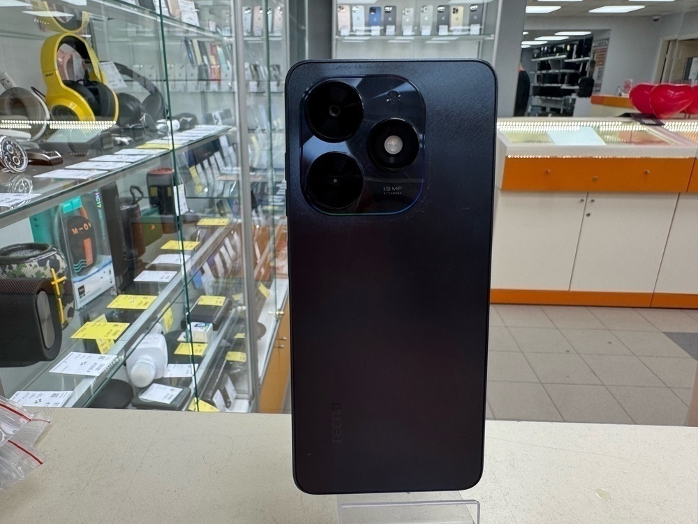 Смартфон Tecno Spark Go 2024 4/64