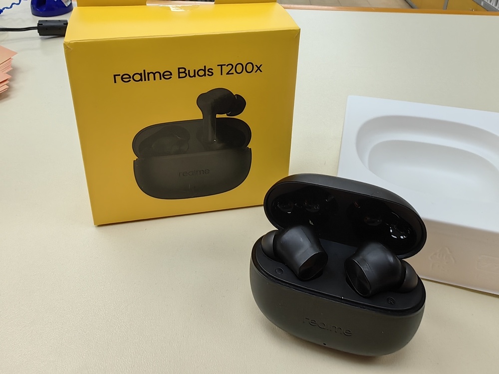 Наушники беспроводные REALME T200X