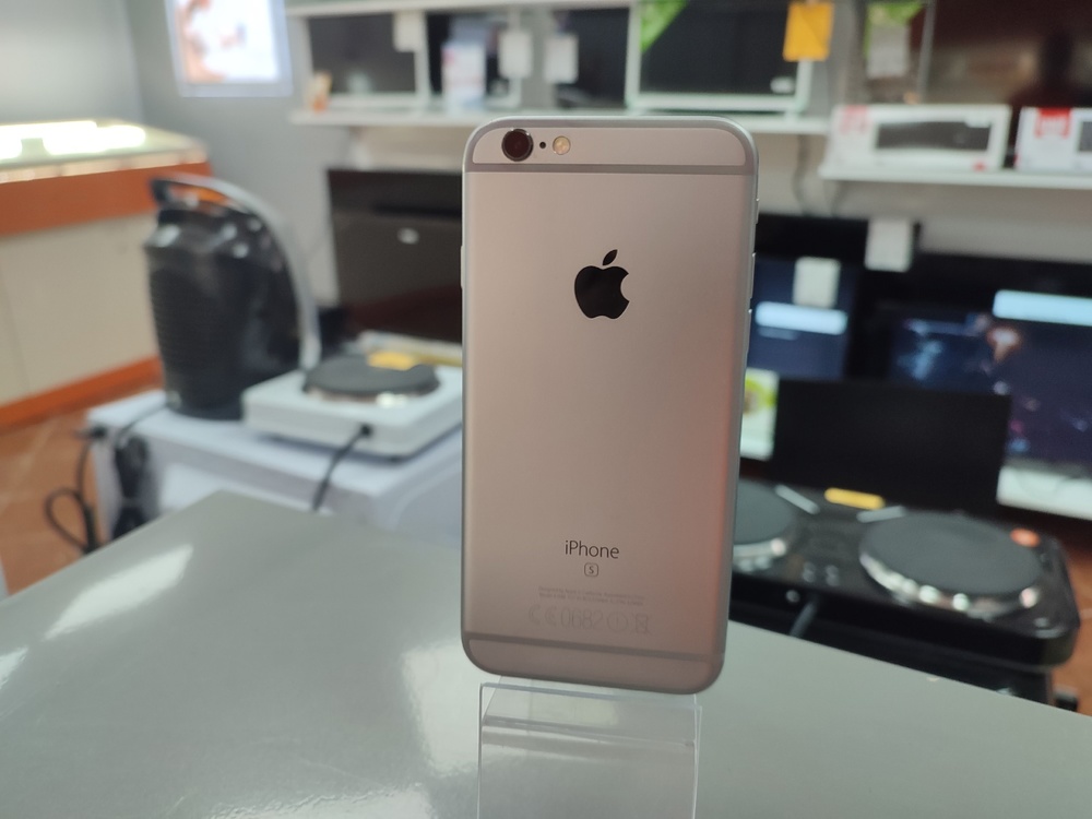 Смартфон Apple iPhone 6S 32Gb