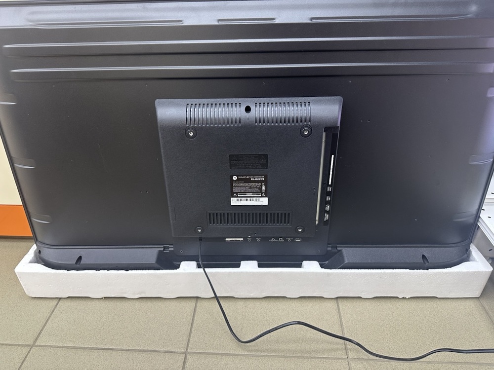 LED Телевизор HI RX-43U01FB