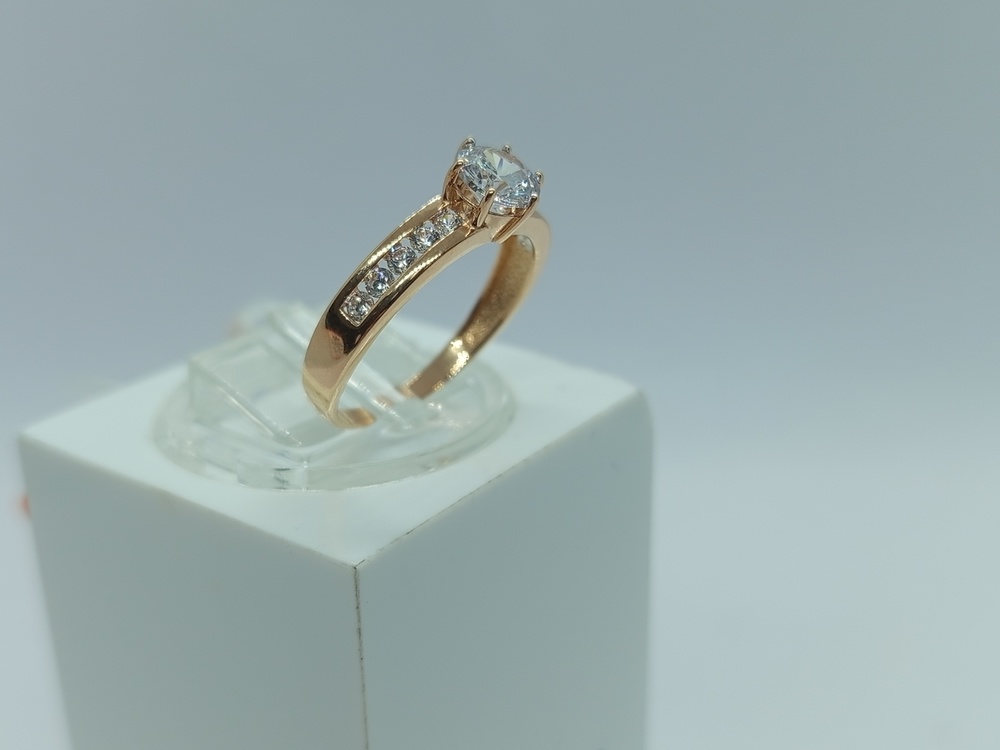 КОЛКМИ585 КОЛЬЦО С КАМНЯМИ (Au 585)