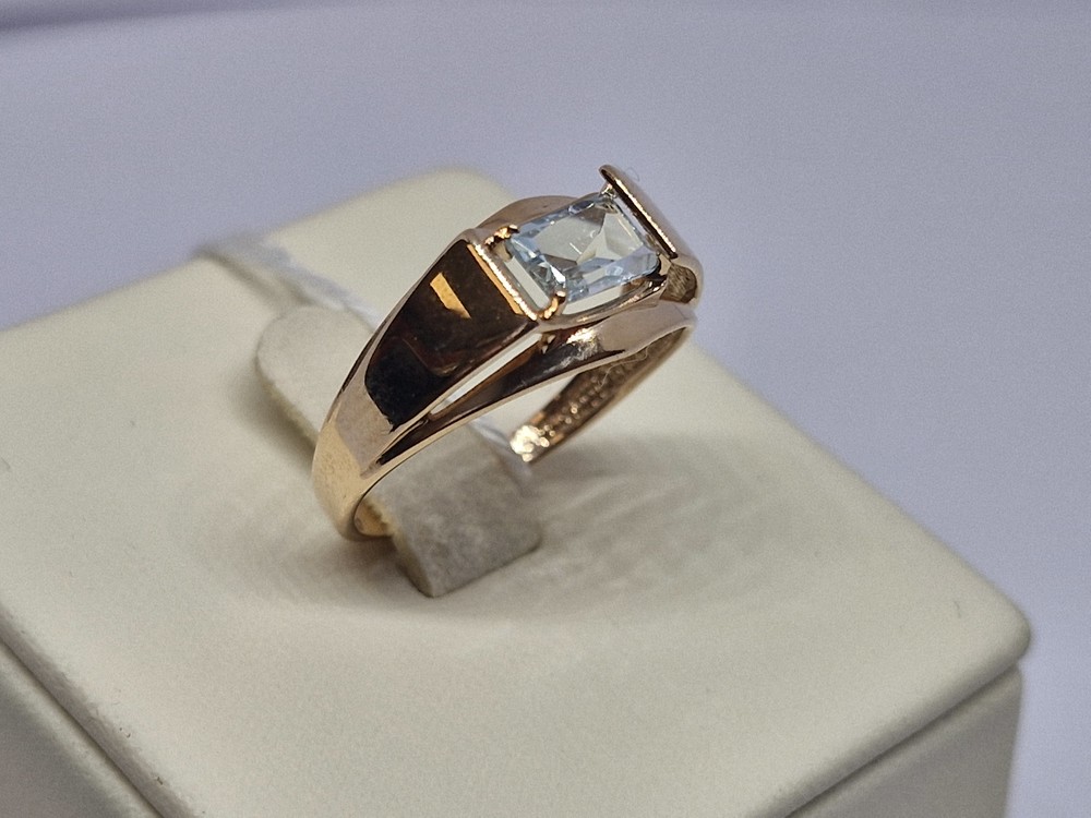 КОЛКМ585 КОЛЬЦО С КАМНЕМ (Au 585)