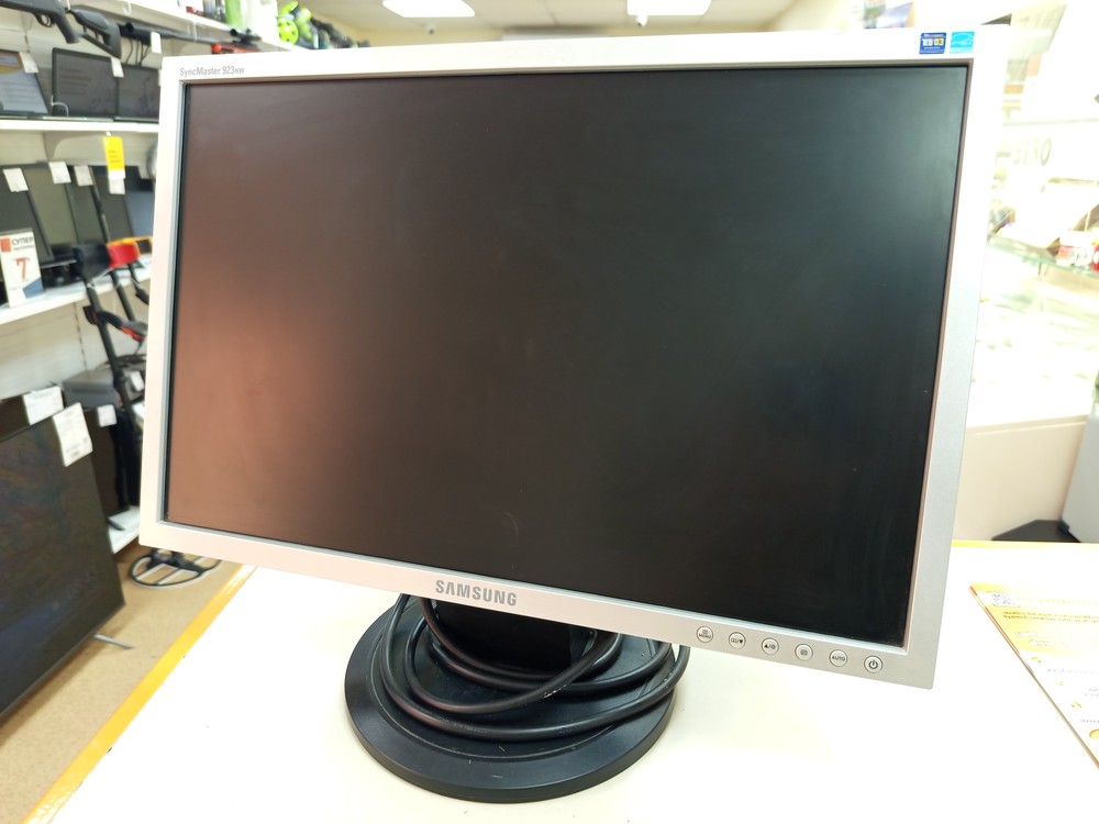 Монитор Samsung 923NW