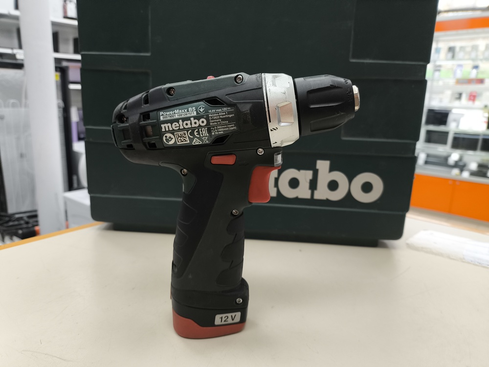 Шуруповерт Metabo POWERMAXX BS +LC40