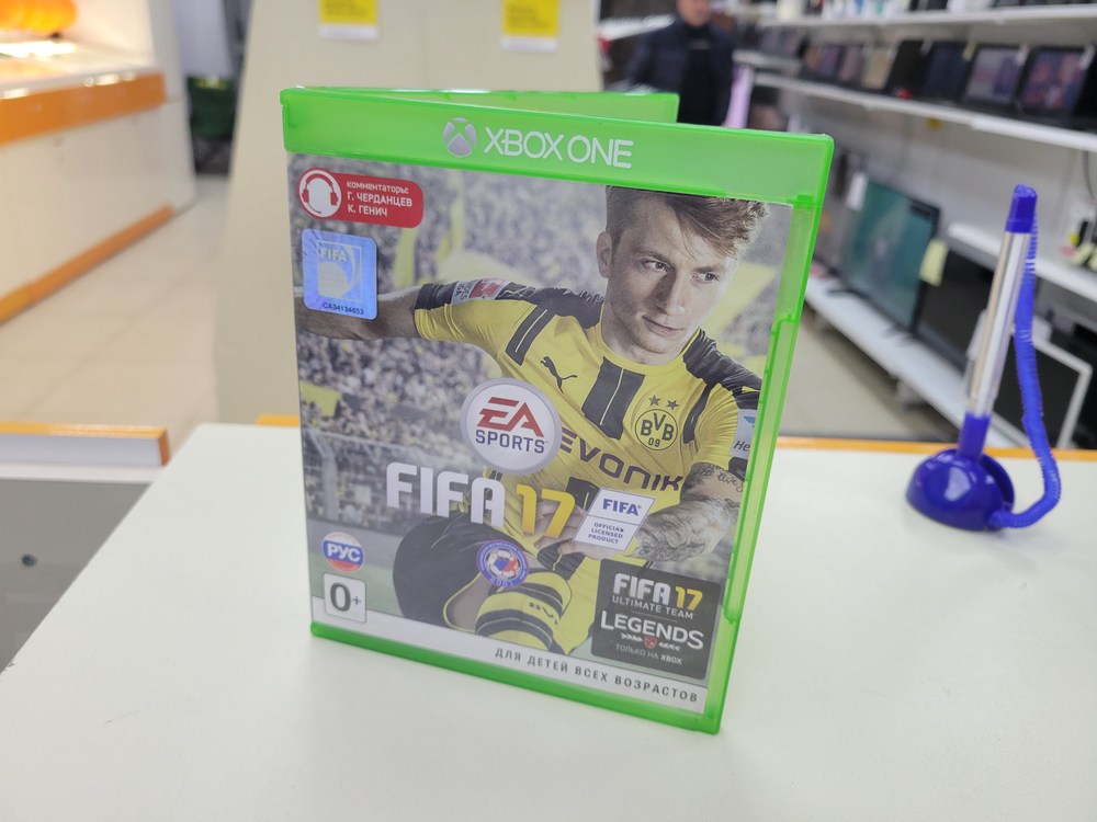 Игра  XBOX FIFA 2017