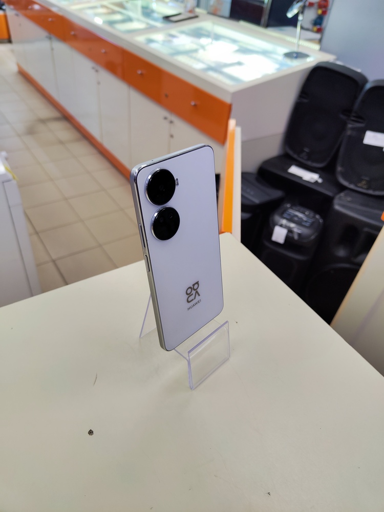 Смартфон Huawei Nova 12 SE