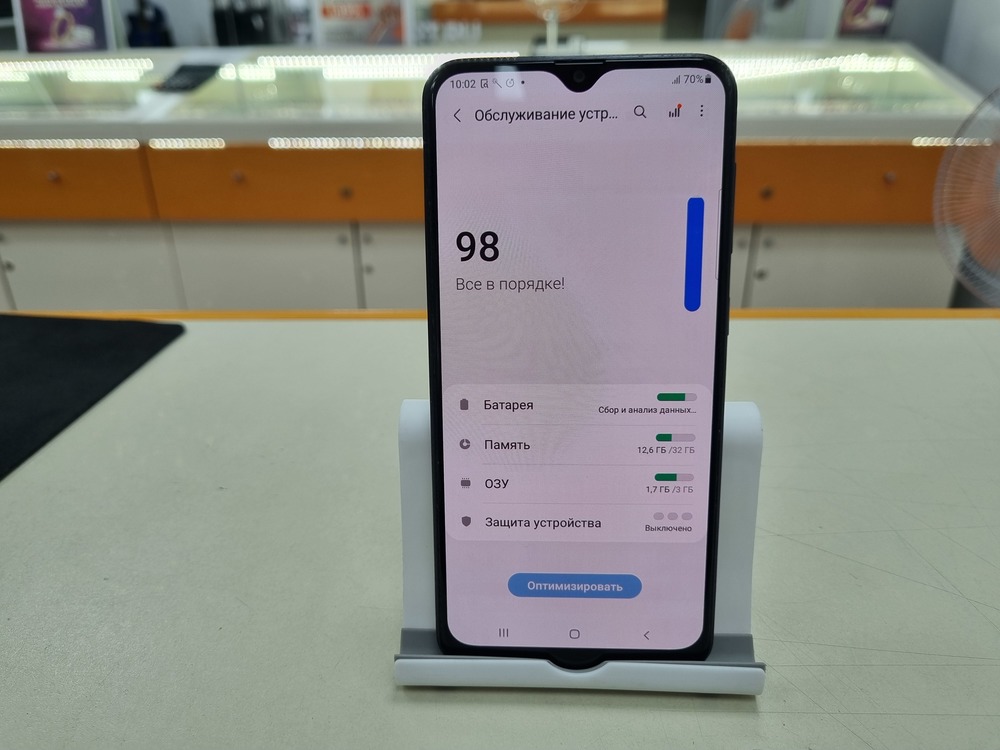 Смартфон Samsung Galaxy A20 3/32