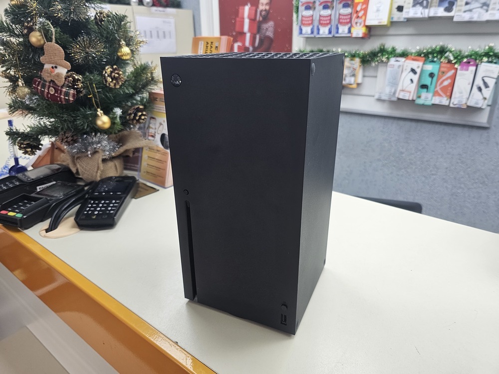 Игровая приставка Xbox Series X 1Tb