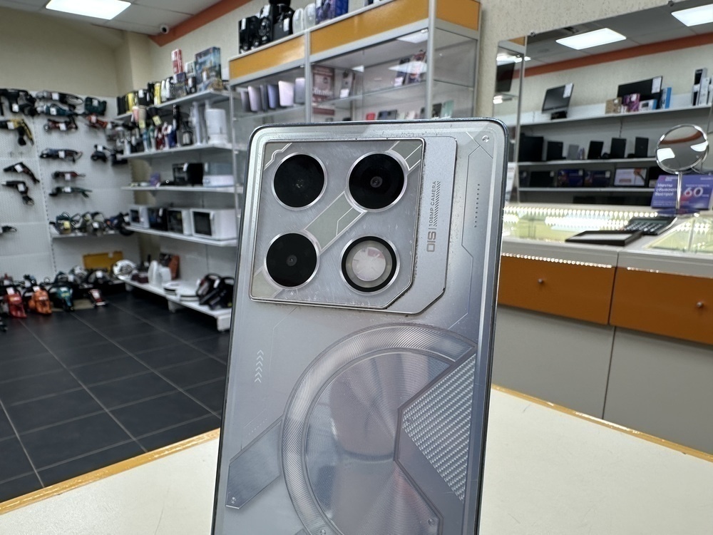 Смартфон Infinix GT 20 PRO 12/256