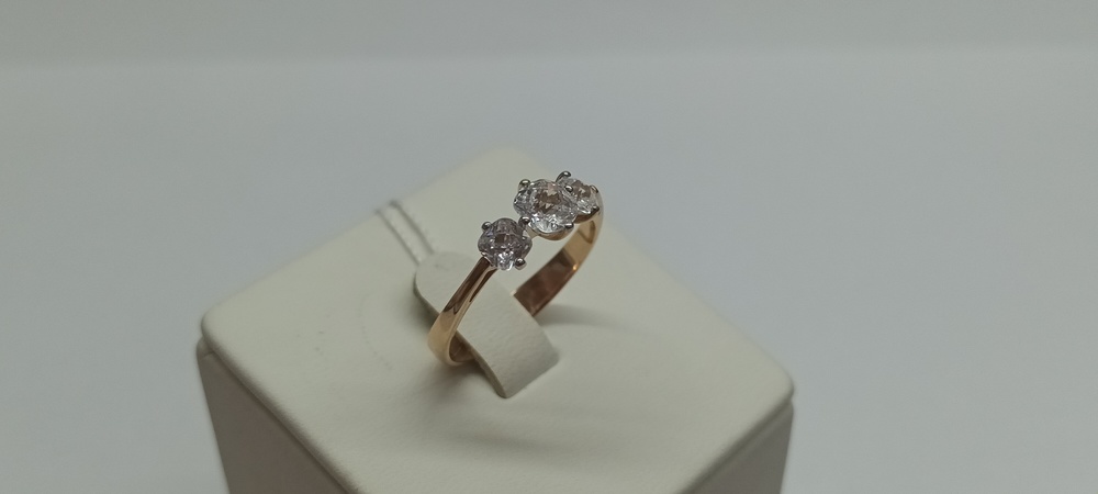 КОЛЬЦО С КАМНЯМИ (Au 585)