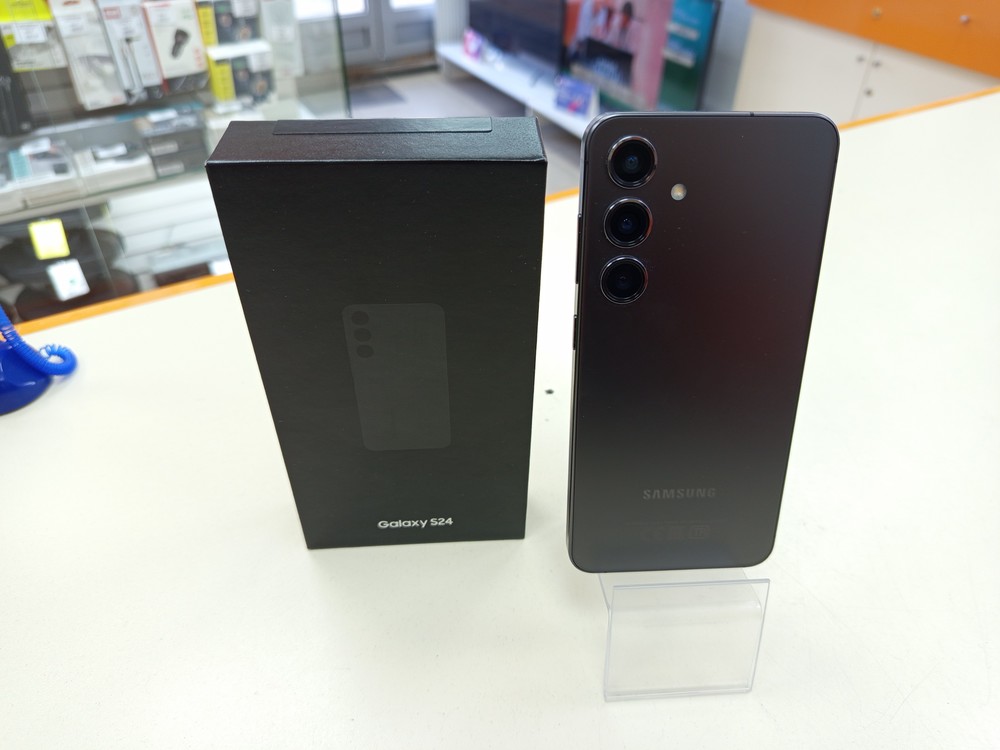 Смартфон Samsung Galaxy S24 8/128